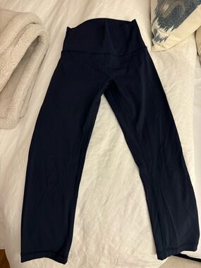 Lululemon High-Waist Wunder Train Navy leggings 23”
